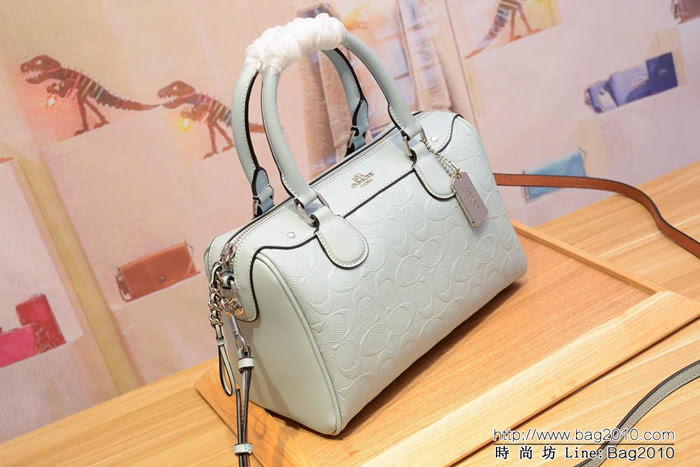 COACH蔻馳 C家新款 11920 漆皮壓花枕頭包 容量大 可單肩斜挎  Chz1101